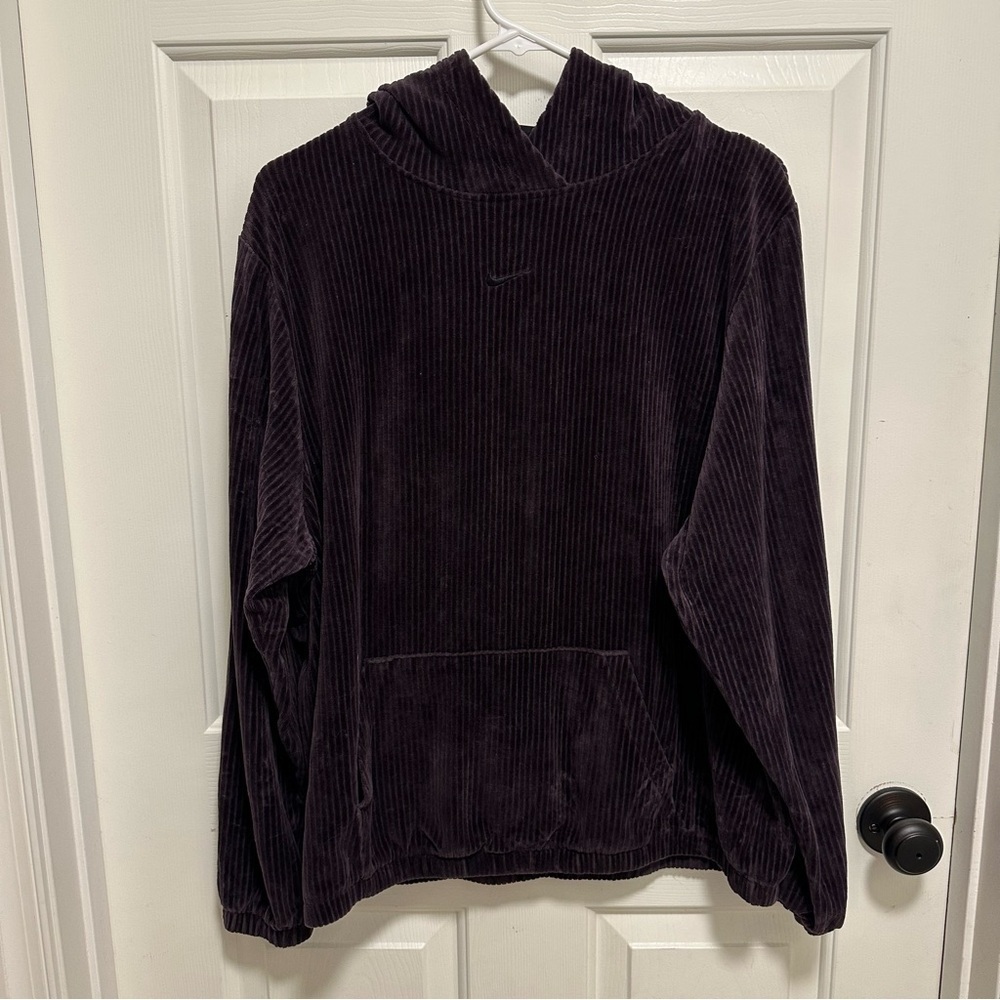 Nike Women’s Size Medium Purple Sportswear Ribbed Velour Hoodie Center Swoosh